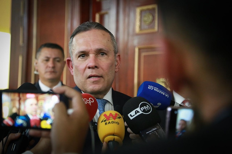 El presidente del Congreso, Efraín Cepeda, se pronunció sobre la designación del ex congresista Armando Benedetti como nuevo Ministro del Interior y resaltó que esta decisión corresponde exclusivamente al Presidente Gustavo Petro.