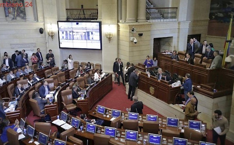 La iniciativa no tuvo cambios en su votación a pesar de las 337 proposiciones que se presentaron, temas que serán considerados en su último debate en las plenarias de senado y cámara de representantes, que deberá definir el PGN para 2024, cuyo monto asciende a $502,6 billones.