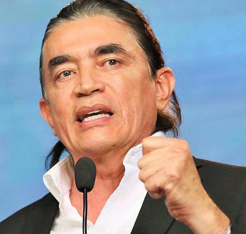 El l\u00edder progresista explic\u00f3 que su decisi\u00f3n responde a su compromiso con la coherencia \u00e9tica y su lucha contra la corrupci\u00f3n. 