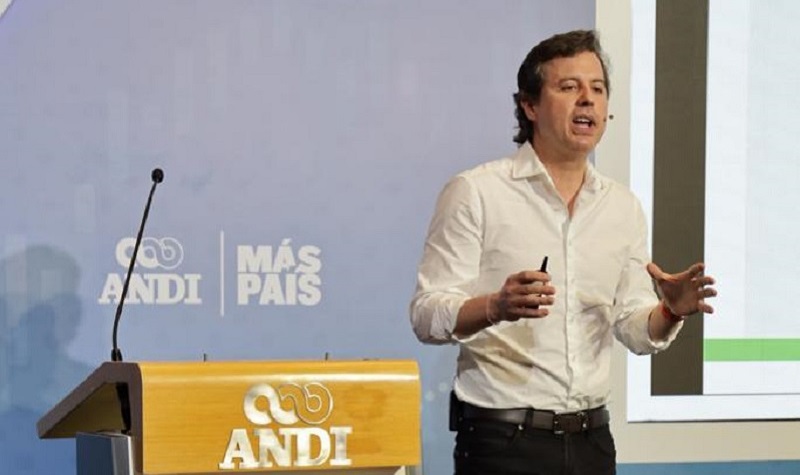 El candidato presidencial Juan Manuel Galán dijo además que los problemas de inseguridad que vive el país deben tratarse como de salud pública, por eso fue contundente en señalar que la acción represiva que se adelanta para combatirla esté acompañada de mediaciones preventivas por parte de la fuerza pública.