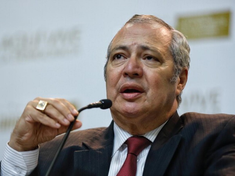 El presidente del Senado, Iván Name Vásquez, destacó la importancia de la armonía y cordialidad en las relaciones entre los poderes del Estado, e hizo un llamado al Gobierno para que mantenga un tono de respeto en pro del desarrollo institucional