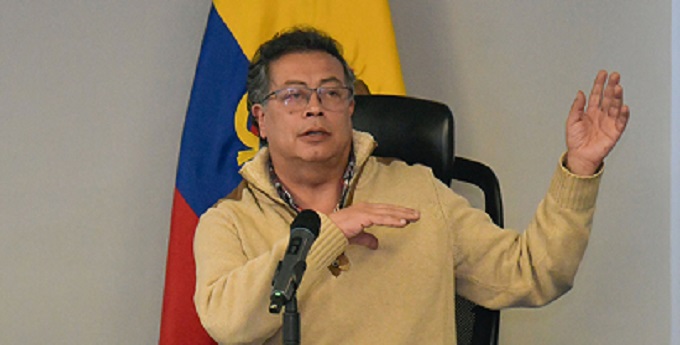 Debido a la arremetida de las intensas lluvias en varias regiones de Colombia y que hasta el momento ha afectado a más de 100 mil familias, el Gobierno Nacional decretó el Estado Nacional  de Desastre.