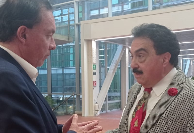 "Bogotá, está sumergida por la inseguridad y ausencia de empleo. Dos policías con un bolillo no hacen nada frente a los grupos criminales y delincuenciales".