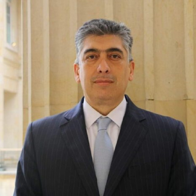 Julio César Cárdenas, aspirante al cargo de Contralor General con el aval del Pacto Histórico, aparece mencionado dentro de un complicado episodio que incluye una denuncia por falsedad en documento privado, con el agravante de que se relaciona con el régimen venezolano.