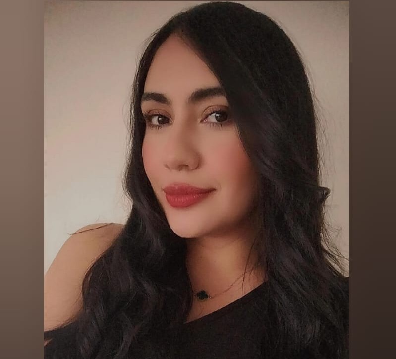 Clara Daniela Velasco Clara Daniela Velasco