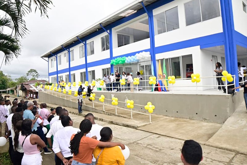 Con una inversión de $9.740 millones el Gobierno inaugura hospital en Bojayá, Chocó, que beneficiará a 20.000 personas garantizándoles el derecho a la atención en salud, una región que históricamente ha estado olvidada e inmersa en el conflicto armado.