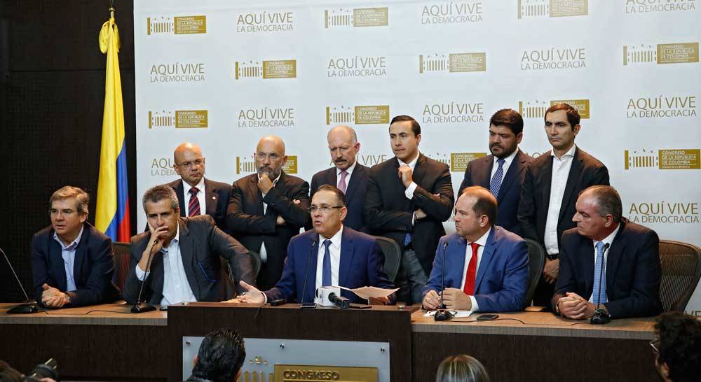 Las objeciones presidenciales a la ley estatutaria de la Jurisdicción Especial para la Paz, JEP, será tema nuevamente de la Corte Constitucional, después de que en cuatro sesiones, la plenaria del Senado no llegó a ninguna conclusión, mientras que la Plenaria de la Cámara de Representantes rechazara ampliamente lo objetado por el presidente Duque.