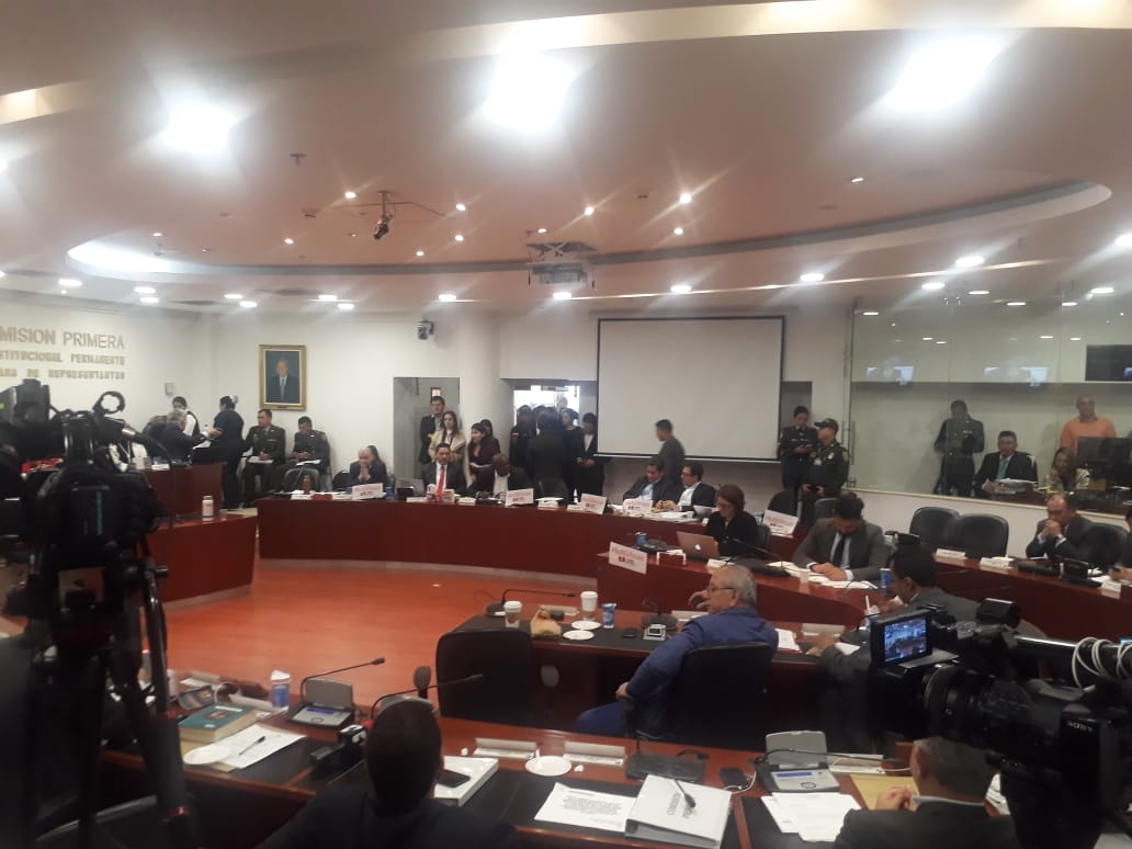 Un sorpresivo debate se llevó a cabo en Comisión Primera sobre lo ético y lo moral, esto en torno a un Proyecto de Acto Legislativo que busca establecer requisitos mínimos para que altos funcionarios y servidores de la rama ejecutiva sean designados.