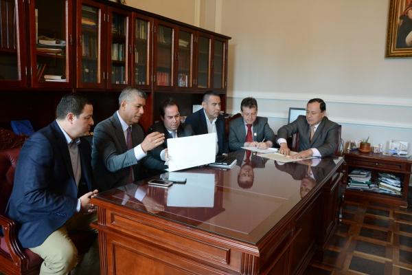 El senador Andrés Cristo, quien ha liderado el proyecto, sostuvo que es  una importante iniciativa que impacta positivamente a Cúcuta y su área Metropolitana y destacó que para la elaboración del Plan de Inversiones, el gobierno nacional y la Junta Administradora del Fondo, establecerán un comité técnico donde participarán los Ministerios pertinentes y el Departamento Nacional de Planeación.