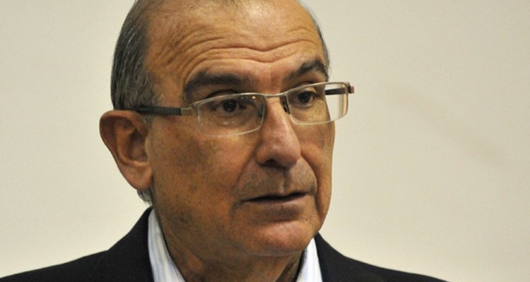 El ex vicepresidente de la República y ex negociador del proceso de paz con las Farc, Humberto de La Calle, sostuvo además, que esa situación se había podido evitar si el presidente Iván Duque hubiera retirado las objeciones al proyecto de ley estatutaria de la Jurisdicción Especial para la Paz.