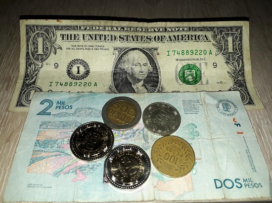 Por primera vez en la historia de Colombia el dólar supera los $3.800, una  situación que pone en alerta a Colombia, debido a la baja del precio mundial del petróleo y donde el avance del virus Covid-19, está afectando la economía mundial.