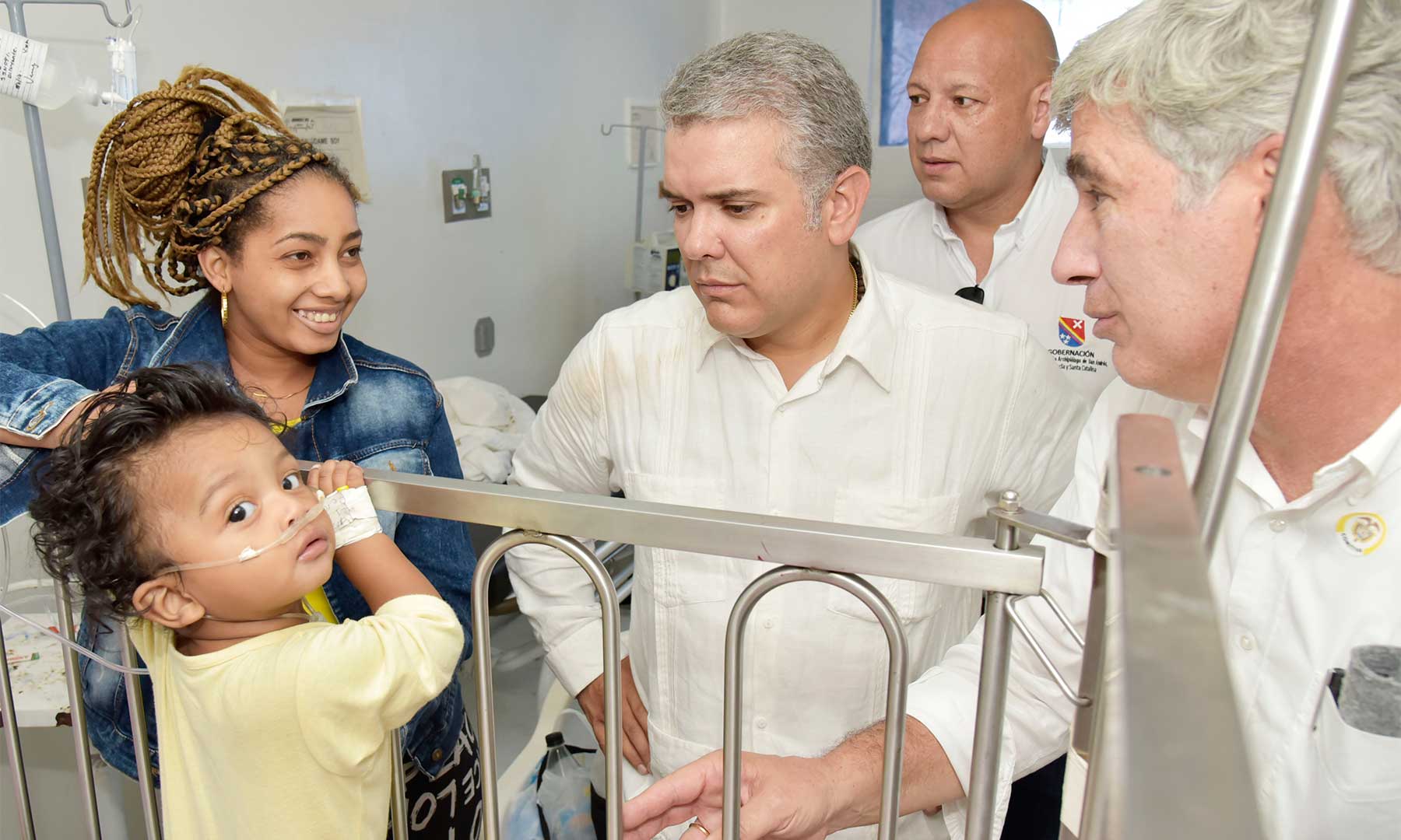 “Semana a semana en el país vemos unas denuncias escabrosas en el sistema de salud, unas redes de corrupción que tienen que ser desarticuladas”, denunció el jefe de Estado, Iván Duque Márquez, quien exhortó a los colombianos a “ponernos la camiseta y enfrentar la corrupción, sobre en el sector de la salud”. Desde Chinú en el departamento de Córdoba en el taller el mandatario colombiano fue contundente en afirmar que las EPS de mala calidad deben tener toda la presión para salir del sistema.