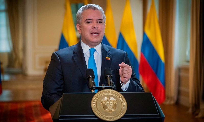Durante la instalación de las sesiones del Congreso de la República, el jefe de Estado colombiano, Iván Duque Márquez, fue contundente en señalar que con ese programa los hogares de las familias vulnerables del país recibirán en total $1.440.000 este año y $960.000 en 2021 para atender las necesidades básicas de sus familias.