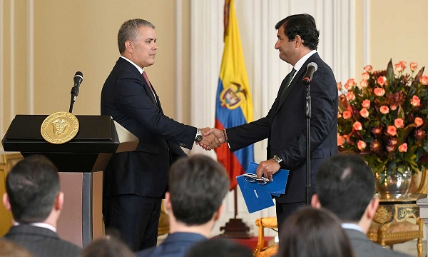 Cernuda señaló que la compañía ha iniciado la ejecución de la inversión de $10.000 millones anunciada en mayo durante la visita del Presidente Iván Duque a la sede de Microsoft en Seattle (EE.UU.),  para ampliar el programa Airband.