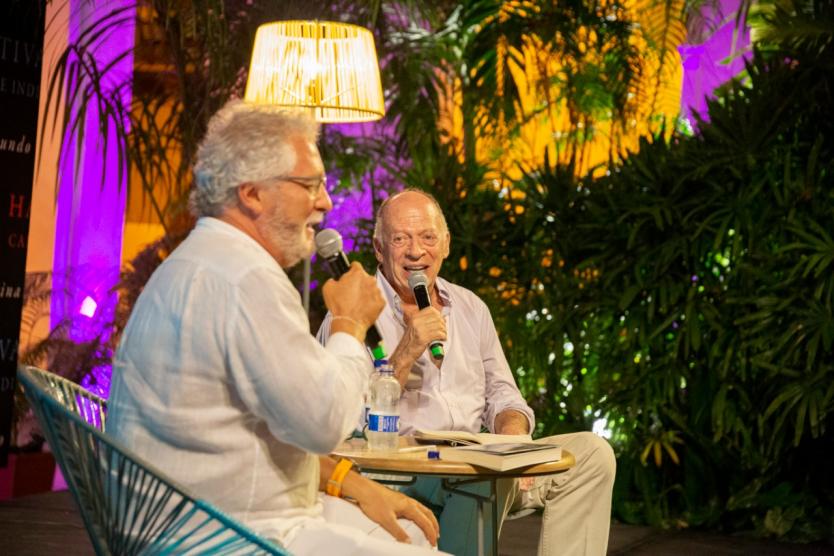 Cartagena de Indias sigue brindándole a su habitantes y turistas, en medio de la presencia de figuras de la política, la literatura, el arte, el cine, y la cultura en general, el desarrollo del “Hay Festival”, con la participación de personajes de países  como España, Argentina, Perú y Colombia.