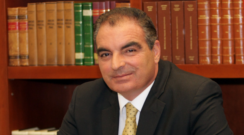 Así lo afirmó el Presidente del partido de la U, Aurelio Iragorri Valencia, quien señaló además que al Gobierno “le ha ido muy mal en el Congreso porque no aplica la colaboración entre las diferentes ramas del poder público” y fue contundente en señalar que “todos queremos solucionar los problemas del país, más que estar con el tema de la mermelada y los puestos”.