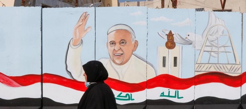 El santo padre, Francisco, tiende de nuevo la mano al Islam Chiita, para reconfortar a la minoría cristiana diezmada por los conflictos y la dureza de la vida, en un gesto espectacular. 