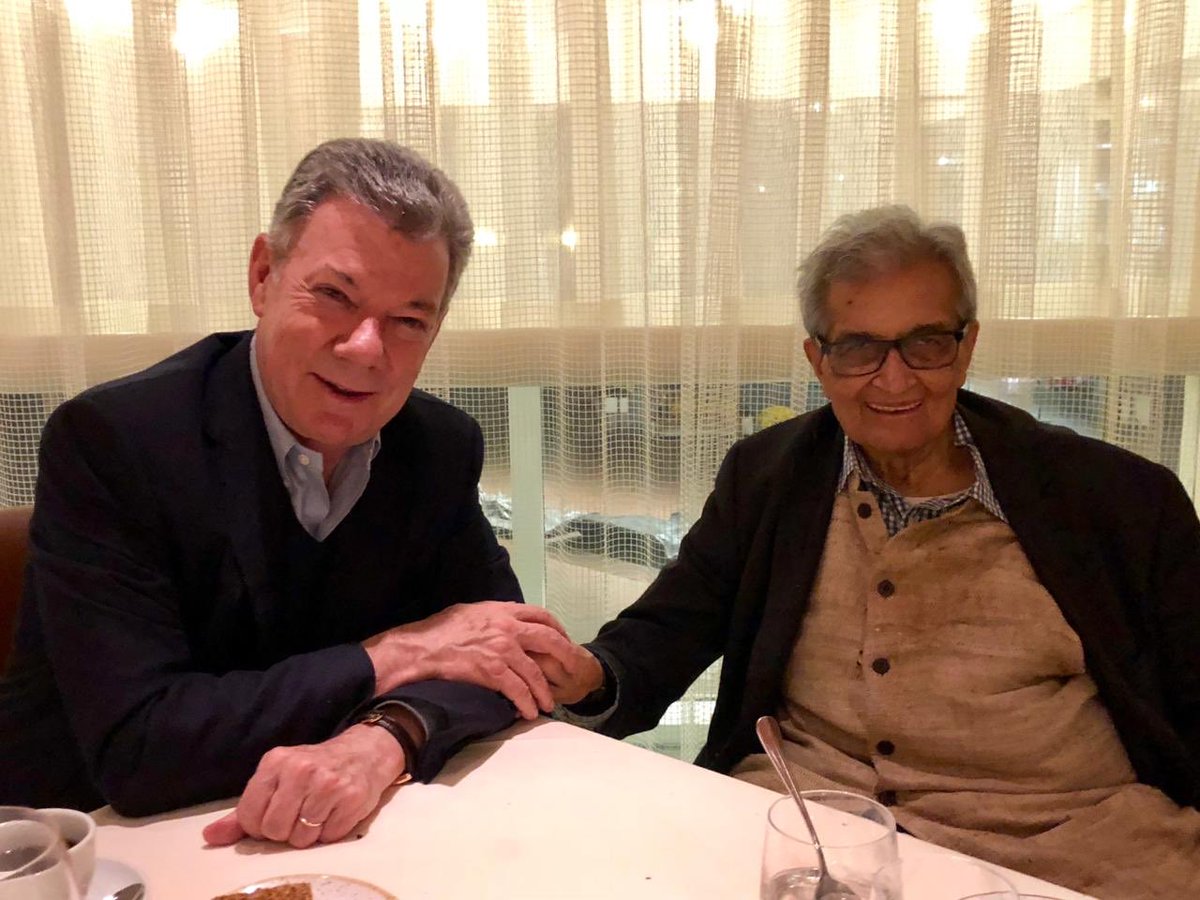 El ex presidente colombiano y Premio Nobel de la Paz 2017, Juan Manuel Santos,  hoy conferencista de talla internacional, ha sido convocado por la prestigiosa Universidad de Oxford a cofundar y promover la Red de Pobreza Multidimensional, en compañía del Premio Nobel de Economía 1998, Amartya Sen.