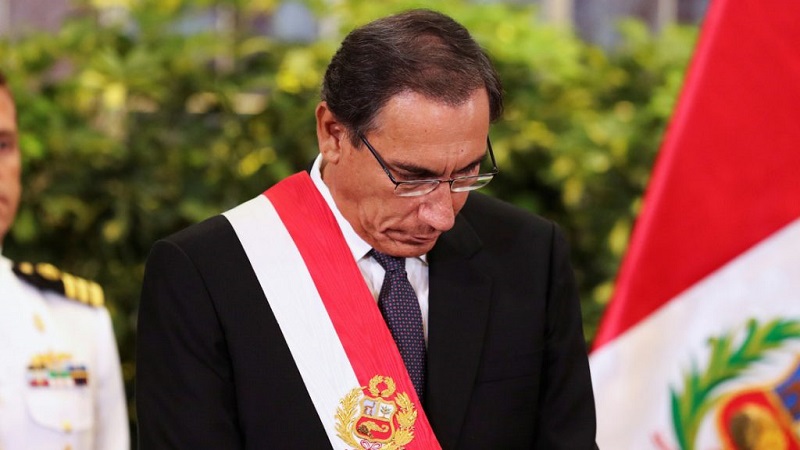 El Congreso de la República de Perú votó a favor de la vacancia del jefe de Estado, Martín Vizcarra, por incapacidad moral permanente, tras la revelación de supuestos pagos en obras del Hospital Regional de Moquegua y de Lomas de Ilo, que ascienden a US$640.256.