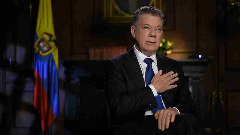 La paz queda en las mejores manos… en ustedes queridos colombianos: Santos