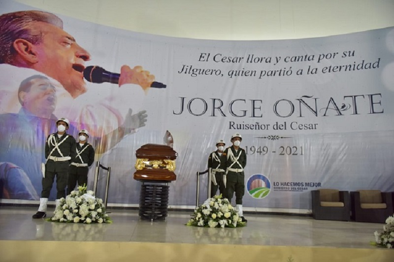 La muerte de Jorge Oñate, el Jilguero de América o el Ruiseñor del César, como lo llamaban la inmensa multitud seguidora del follor vallenato, enluta a toda Colombia. 