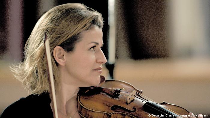 El comité responsable del galardón informó en Estocolmo que la virtuosa violinista alemana Anne-Sophie Mutter recibe este año 2019 el Premio Polar de Música de Suecia. 