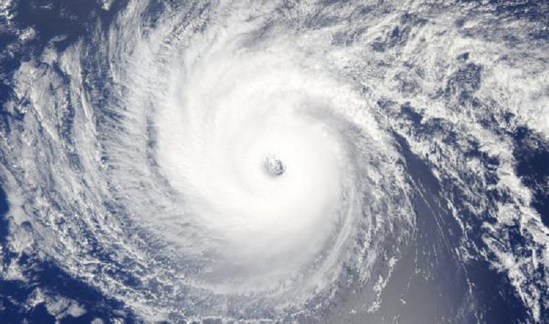 Un equipo científico internacional confirmó la existencia de otra clase de huracanes sobre la Tierra, que no son depresiones en la capa inferior de la atmósfera, sino que azotan el gas ionizado a más de 110 kilómetros de altitud, al menos sobre las regiones polares.