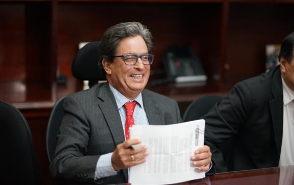 El ministro de hacienda Alberto Carrasquilla, no descarta que se eliminen los intereses de las cesantías de los trabajadores de Colombia, tras señalar que es una discusión necesaria por “un problema serio que tiene el país: nuestra altísima tasa de desempleo”.