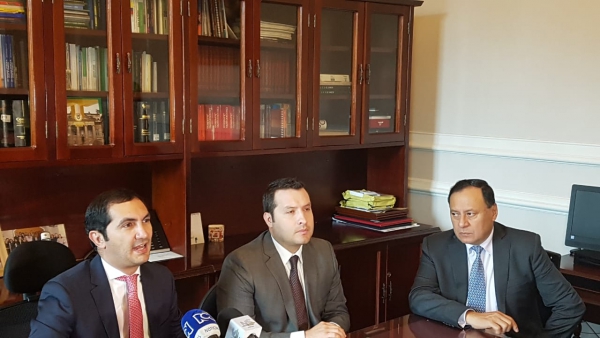 Las empresas que se conformen para desarrollar tecnologías de la información e innovación, así como aquellas industrias creativas que se han denominado Economía Naranja, y que inicien la actividad en la próxima década estarían exentas del pago de renta por 20 años y no serán objeto de retención en la fuente. Así lo establece un proyecto de ley a consideración de la Cámara, radicado por el senador David Barguil y el representante Jaime Felipe Lozada que pretende establecer incentivos tributarios a dichas empresas. 