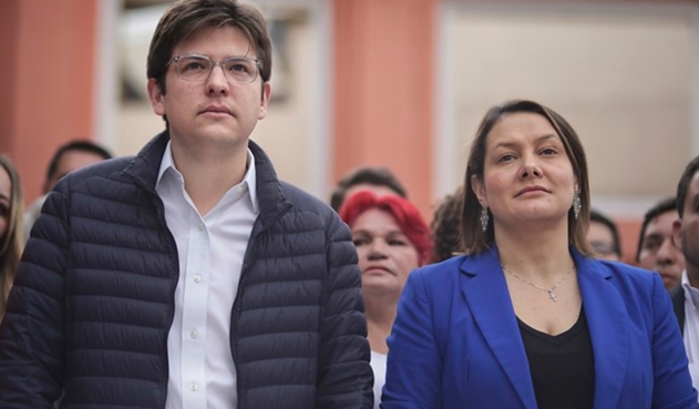 El Centro Democrático, en un trino, anunció a la opinión pública la decisión de respaldar a Miguel Uribe Turbay del Movimiento Avancemos para la alcaldía de Bogotá, lo que permite establecer que Ángela Garzón, declina su aspiración a esa dignidad.