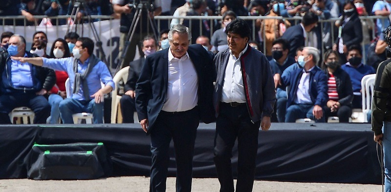 El expresidente boliviano Evo Morales cruzará, este lunes 9 de noviembre, por tierra,  la frontera argentina para iniciar el retorno a Bolivia, con una caravana que recorrerá más de 1.000 km hasta la zona cocalera de Cochabamba, donde forjó su carrera política.