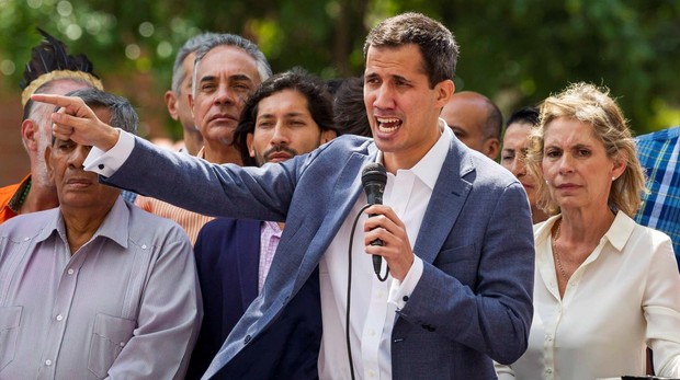 Juan Guaidó, el joven Presidente de la Asamblea Nacional de Venezuela, llamó a la Fuerza Armada Nacional patriótica y democrática a deponer a Nicolás Maduro por usurpar la Presidencia de Venezuela, que el pasado jueves se juramentó para un segundo mandato que no ha sido reconocido por la gran mayoría de la comunidad internacional.