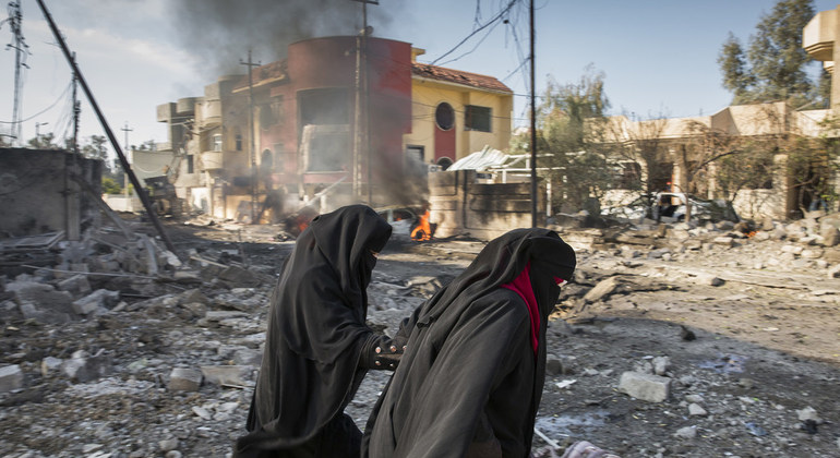 La red en Iraq está recibiendo refuerzos gracias a la afluencia de combatientes procedentes de Siria. En ambos países, ISIS muestra indicios de querer avivar las tensiones sectarias y arrogarse en defensor de las comunidades marginadas.