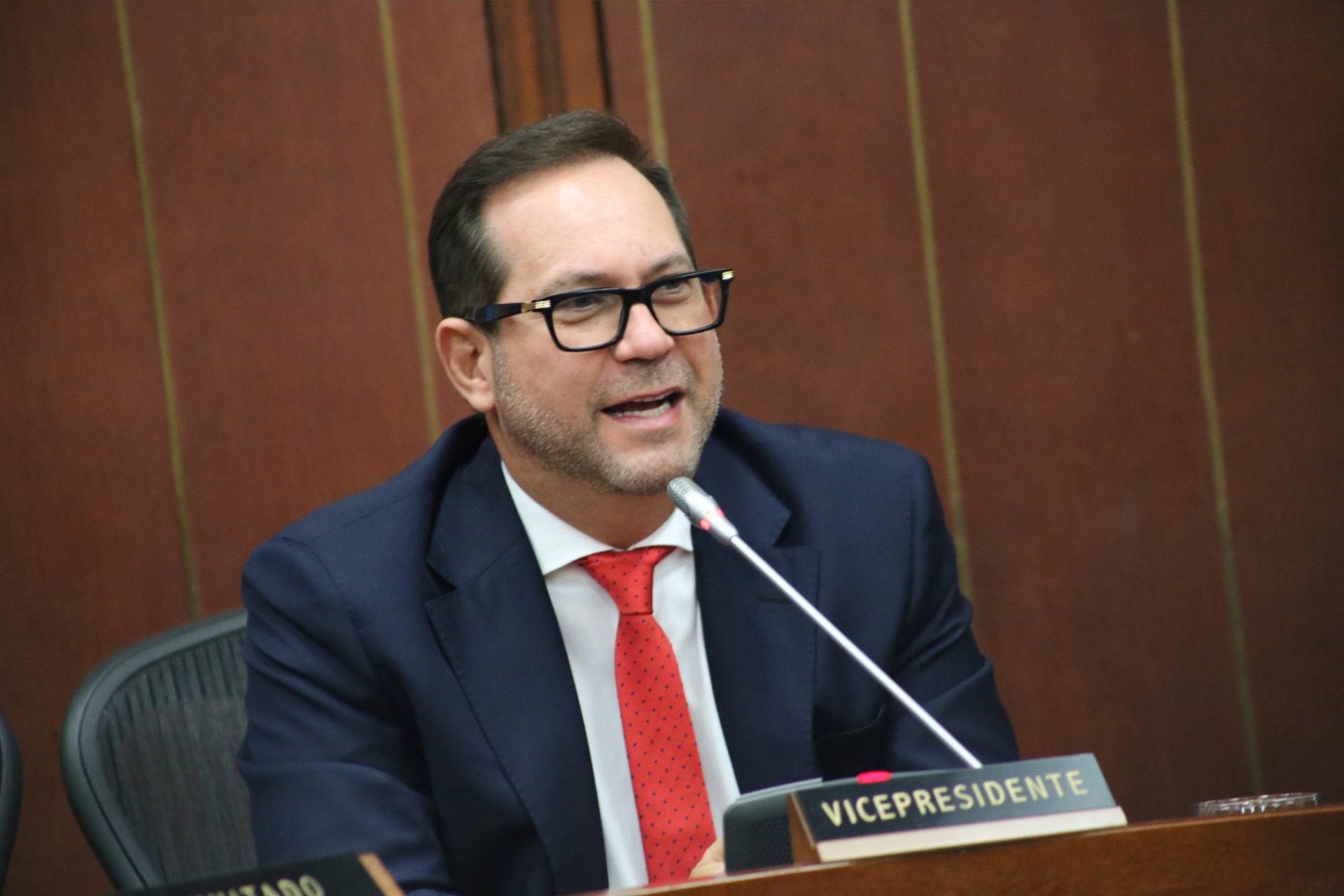 Presidencia del Congreso denuncia desfinanciación y advierte riesgos para la autonomía institucional