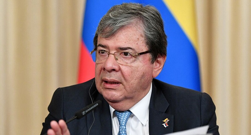 El ministro de defensa Carlos Holmes Trujillo García atenderá moción de censura en el senado.
