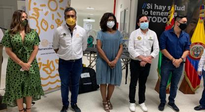 En su visita a Barrancabermeja, la Ministra de Ciencia, Tecnología e Innovación, Mabel Gisela Torres Torres, hizo la respectiva entrega al alcalde de Barrancabermeja, Alfonso Eljach Manrique, de una cabina despresurizada para el aislamiento y traslado de pacientes con COVID-19 y otras enfermedades contagiosas, la cual estará disponible en el Centro de Salud El Danubio.