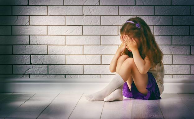El 30% de adolescentes de 13 a 15 años sufren acoso regular en sus instituciones educativas y al menos 40 millones de niños, niñas y adolescentes menores de 15 años sufren de violencia, abuso y negligencia en el seno de sus familias, escuelas y entornos cercanos.