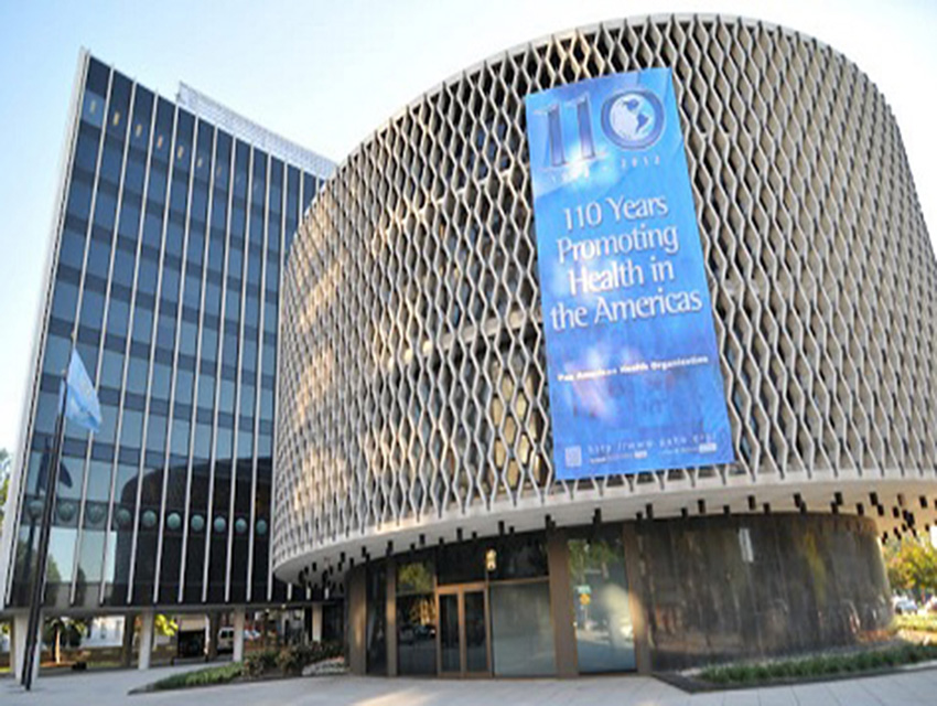 Expertos de toda las Américas y otras regiones se reunieron para discutir el derecho a la salud y el papel de los tribunales nacionales en la aplicación legal de este derecho.