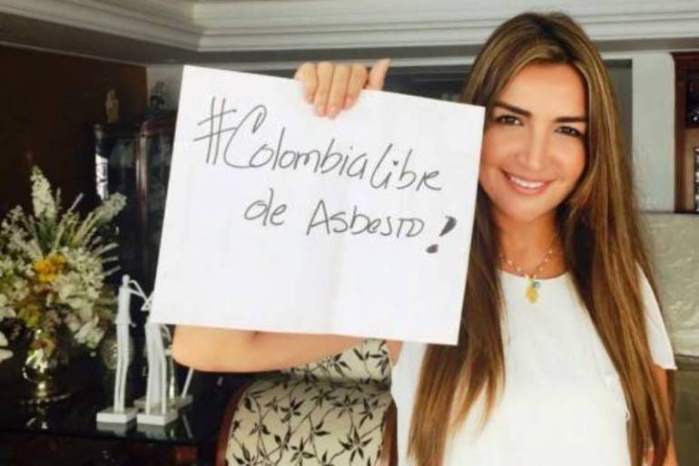 Desde noviembre del año 2017, las víctimas del asbesto se encuentran preocupadas y decepcionadas debido a que el proyecto de ley “Ana Cecilia Niño” de autoría de la Senadora Nadia Blel Scaff, se encuentra embolatado en el Congreso. 