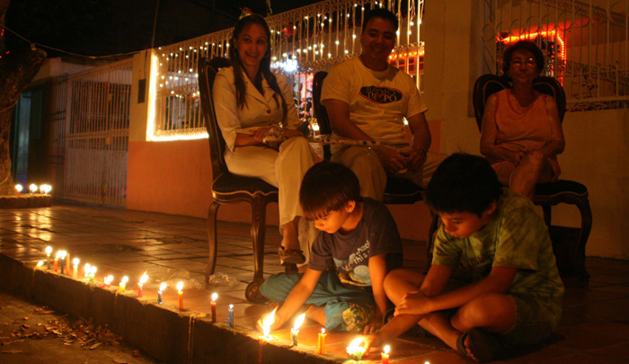 En ese sentido el Ministerio de Salud dio a conocer unas recomendaciones para disfrutar sanamente y en forma responsable las fiestas navideñas y de año nuevo, sin que corra riesgos o a quienes lo rodean, principalmente por la pandemia del coronavirus.
